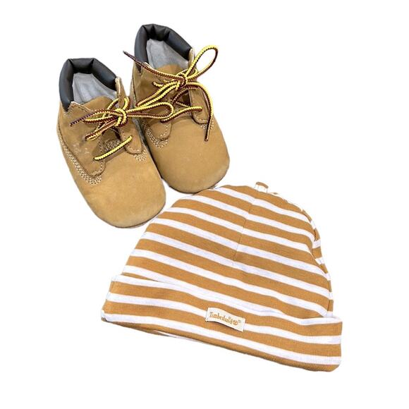 Timberland Baby Boy Boots and Hat set size 3 toddler - Picture 1 of 6